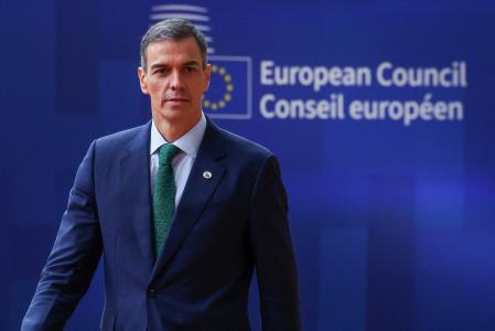 Spanish Prime Minister Pedro Sanchez arrives to attend the European Union leaders summit in Brussels, Belgium June 26, 2025. REUTERS/Yves Herman TPX IMAGES OF THE DAY