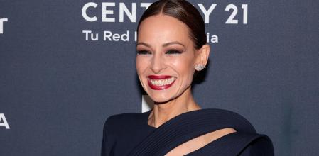 Eva González en la alfombra roja de la Gala Top 100 Mujeres en España