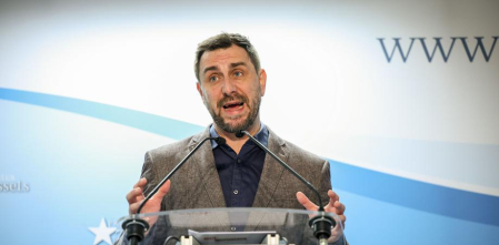 Un exasesor de Junts denuncia a Toni Comín ante la Eurocámara por acoso sexual y psicológico