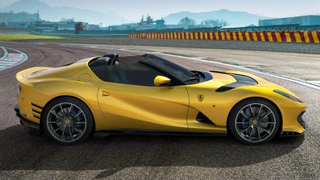 Ferrari 812 Competizione
