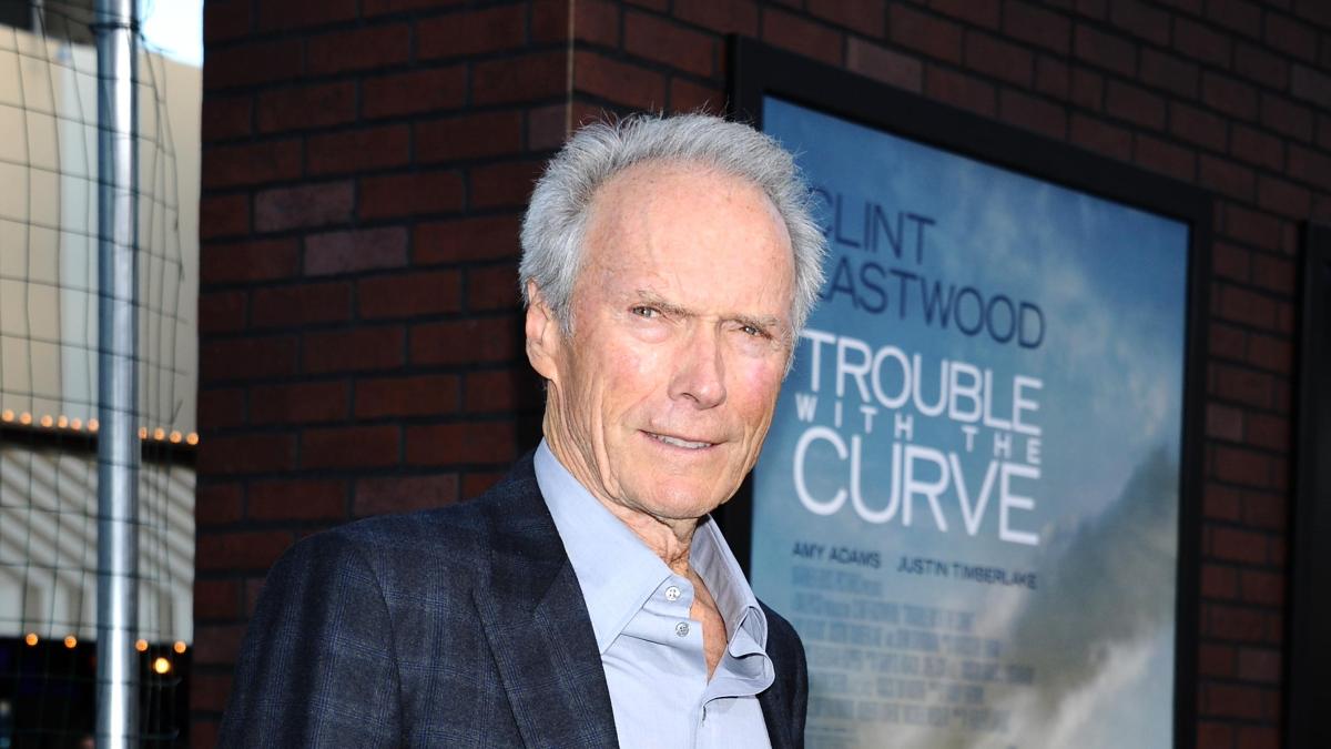 El diario austriaco que publicó la falsa entrevista de Clint Eastwood despide a su autora