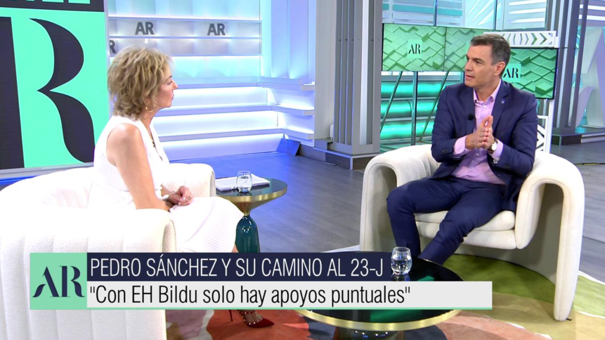 Ana Rosa Quintana recibe con una pulla a Pedro Sánchez: Usted tiene más canas y yo soy rubia