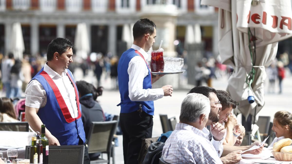 Madrid disputa el liderazgo de Catalunya en número de ocupados