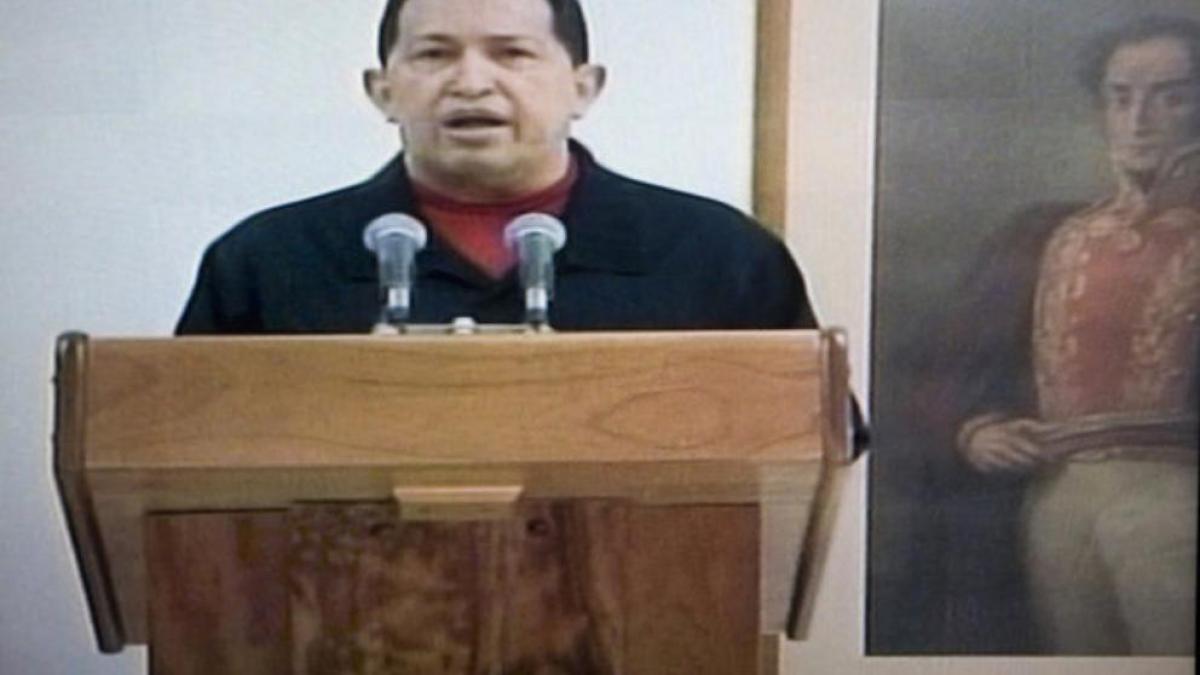 Chávez tiene cáncer Chávez tiene cáncer