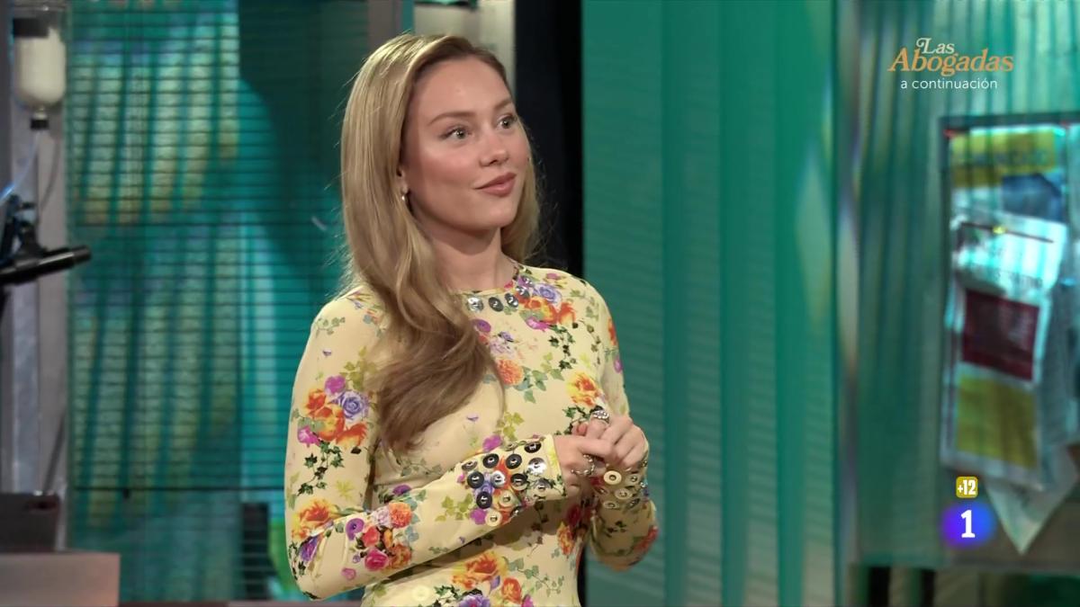 Las redes se preguntan si Ester Expósito se ha hecho algo en la cara tras su aparición en La Revuelta de Broncano: Ni la reconozco