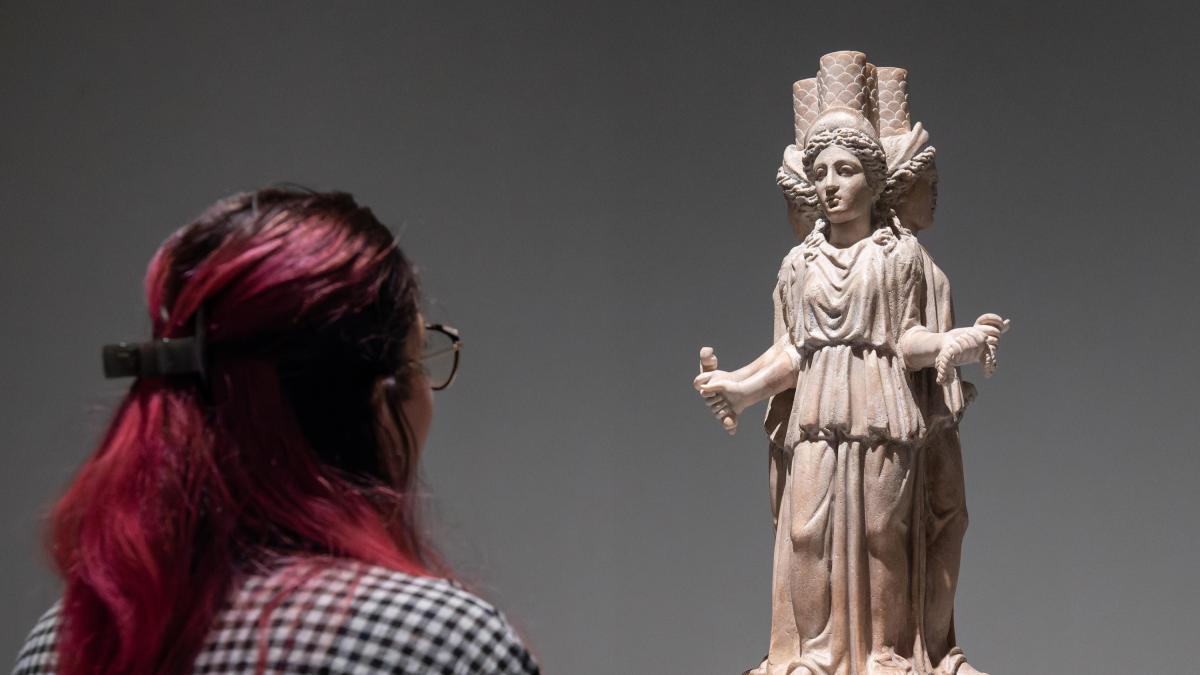 Veneradas y temidas: València expone 5.000 años de poder femenino en el arte Veneradas y temidas: València expone 5.000 años de poder femenino en el arte