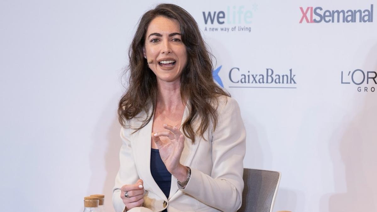 Esmeralda Gómez, experta en salud financiera: “Si todos decidiésemos sacar dinero a la vez se produciría el pánico bancario. Nosotros somos millones y los bancos son apenas un puñado, pero el poder está en su tejado”