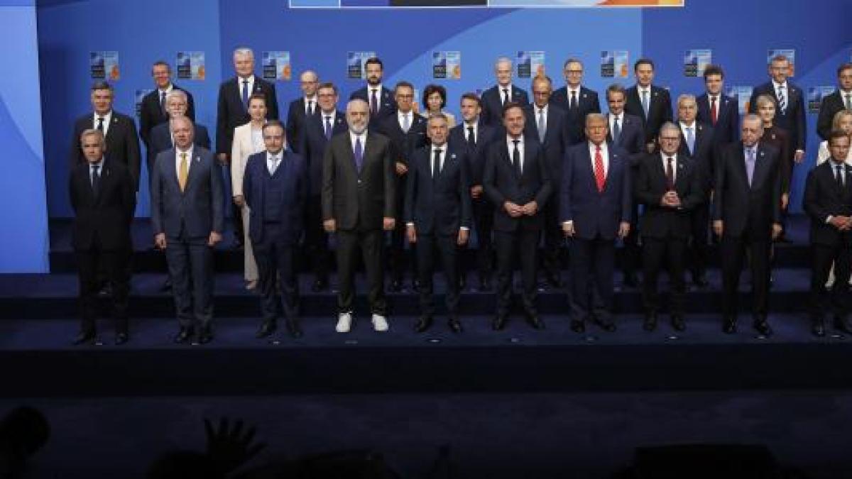 Trump, en la cumbre de la OTAN: “Es terrible lo que está haciendo España. Pagará el doble”