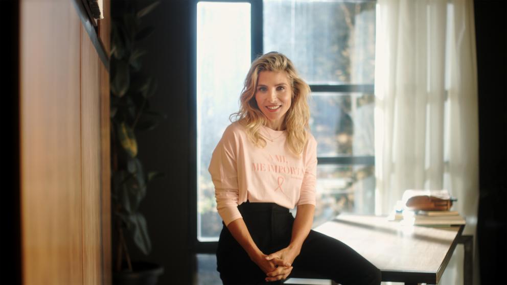 Elsa Pataky da la cara por el cáncer